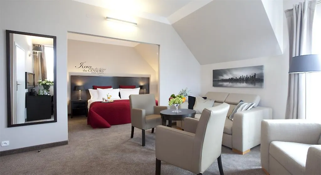Comm Hotel Poznan Airport