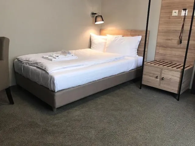 Comm Hotel Poznań Airport