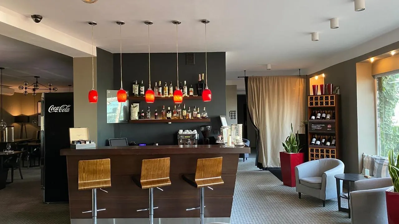 Comm Hotel Poznań Airport Polska