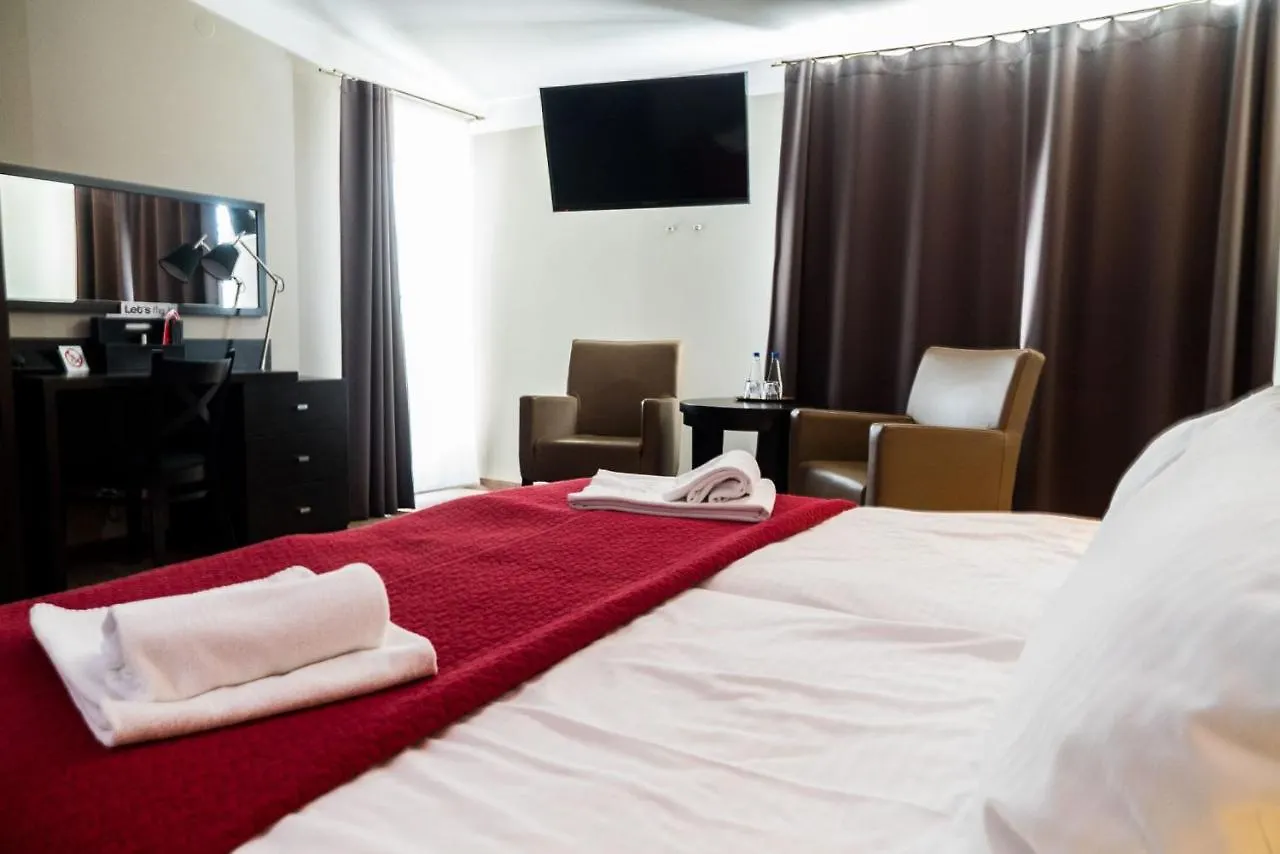 Comm Hotel Poznan Airport