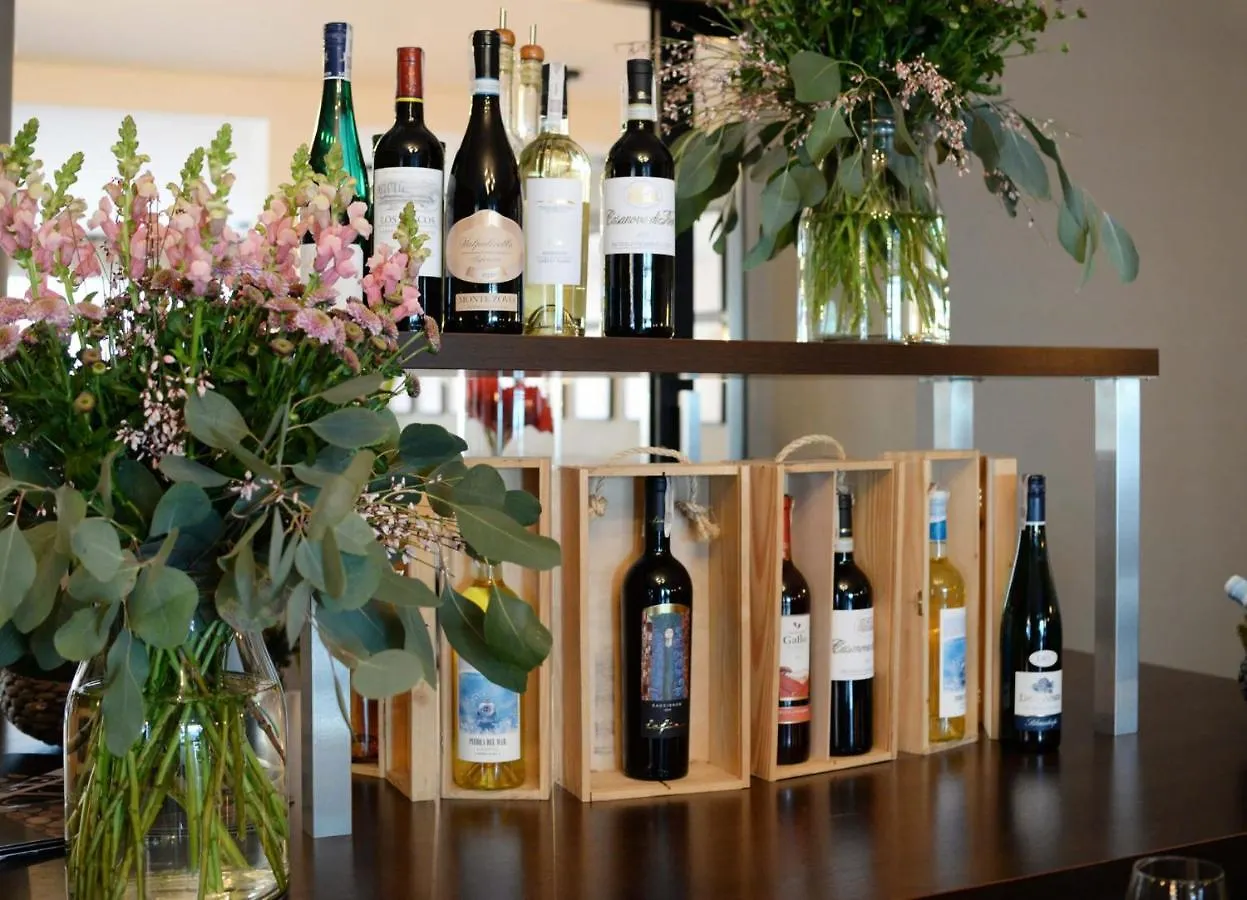 Comm Hotel Poznan Airport 3*,  Polonia
